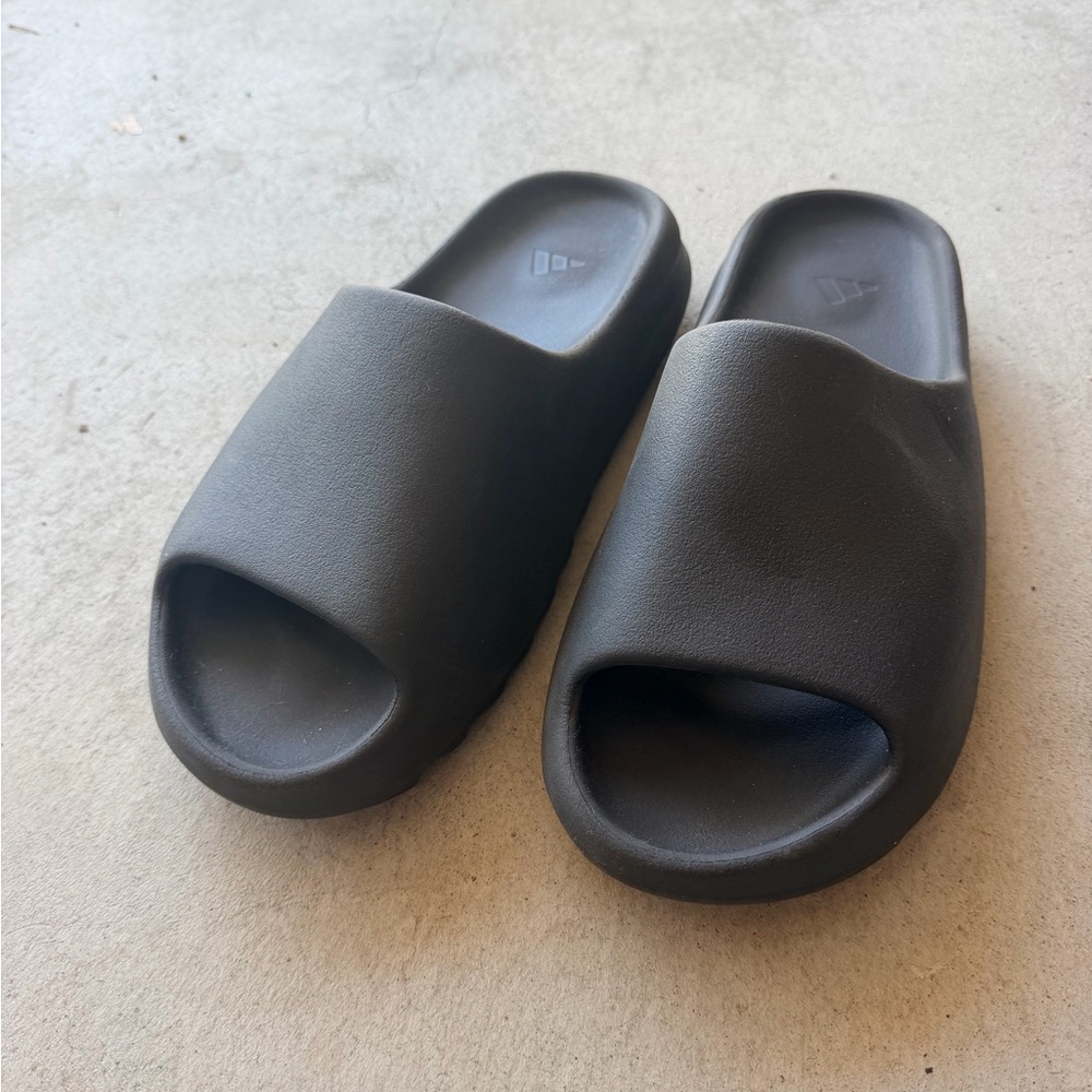 Yeezy Slide Sandals in Black